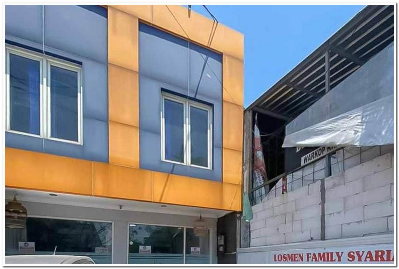 Losmen Family Syariah Bypass Juanda Mitra Reddoorz Brebek Exteriör bild